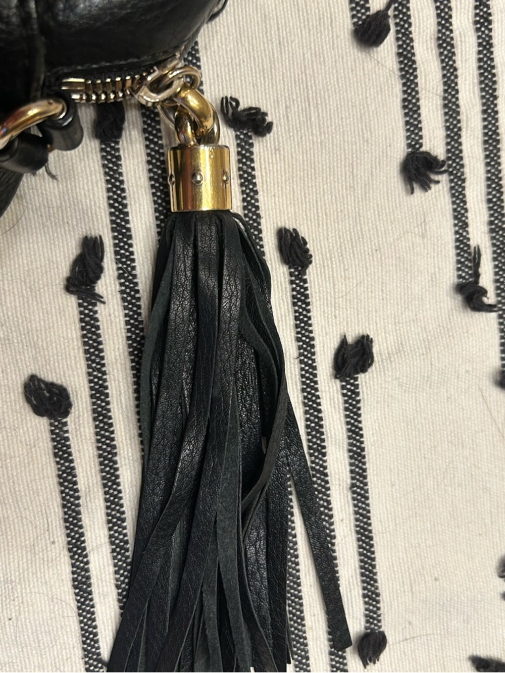 Authentic Gucci Black Soho Pebbled Leather Crossbody ๐ - Picture 11 of 13